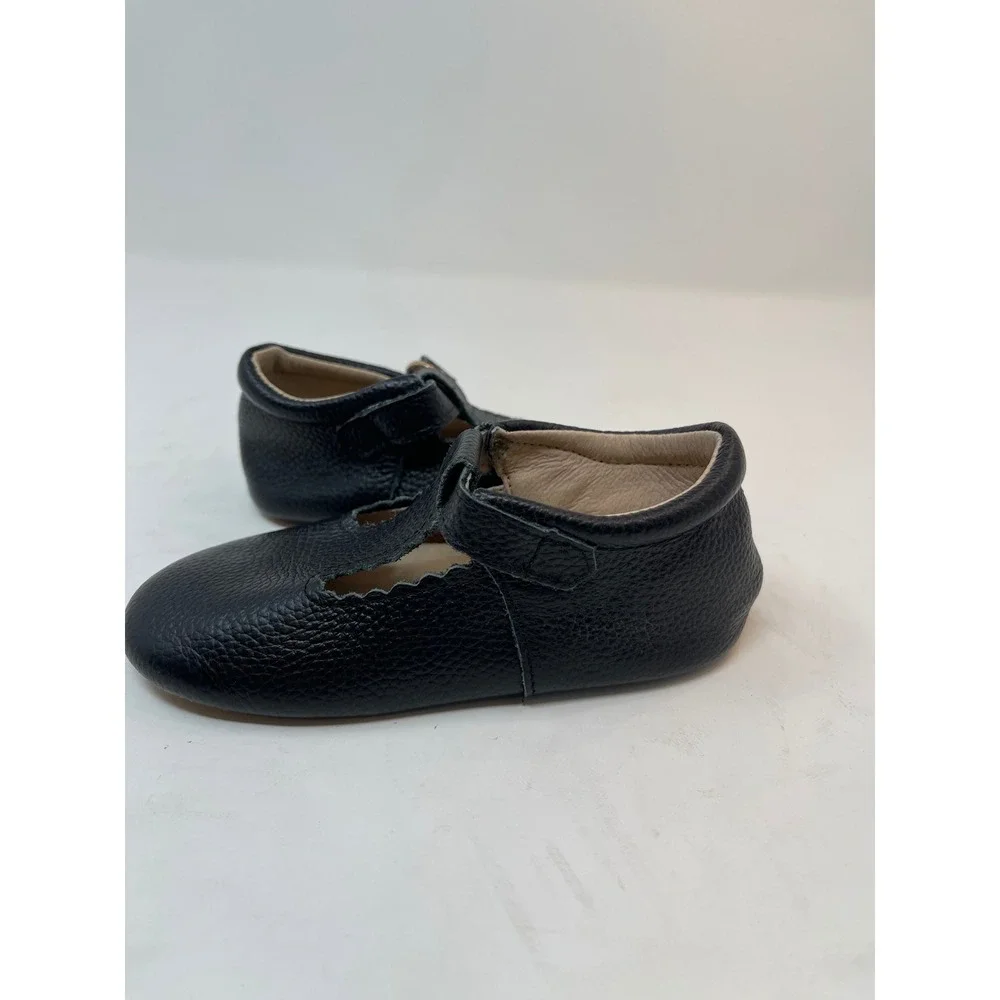 Picki Pair T-Strap Shoes Kids Size 8‎ Black Excellent Scalloped Leather Flats